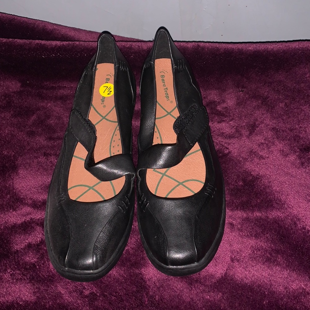 Never worn Baretrap Landon style  flats